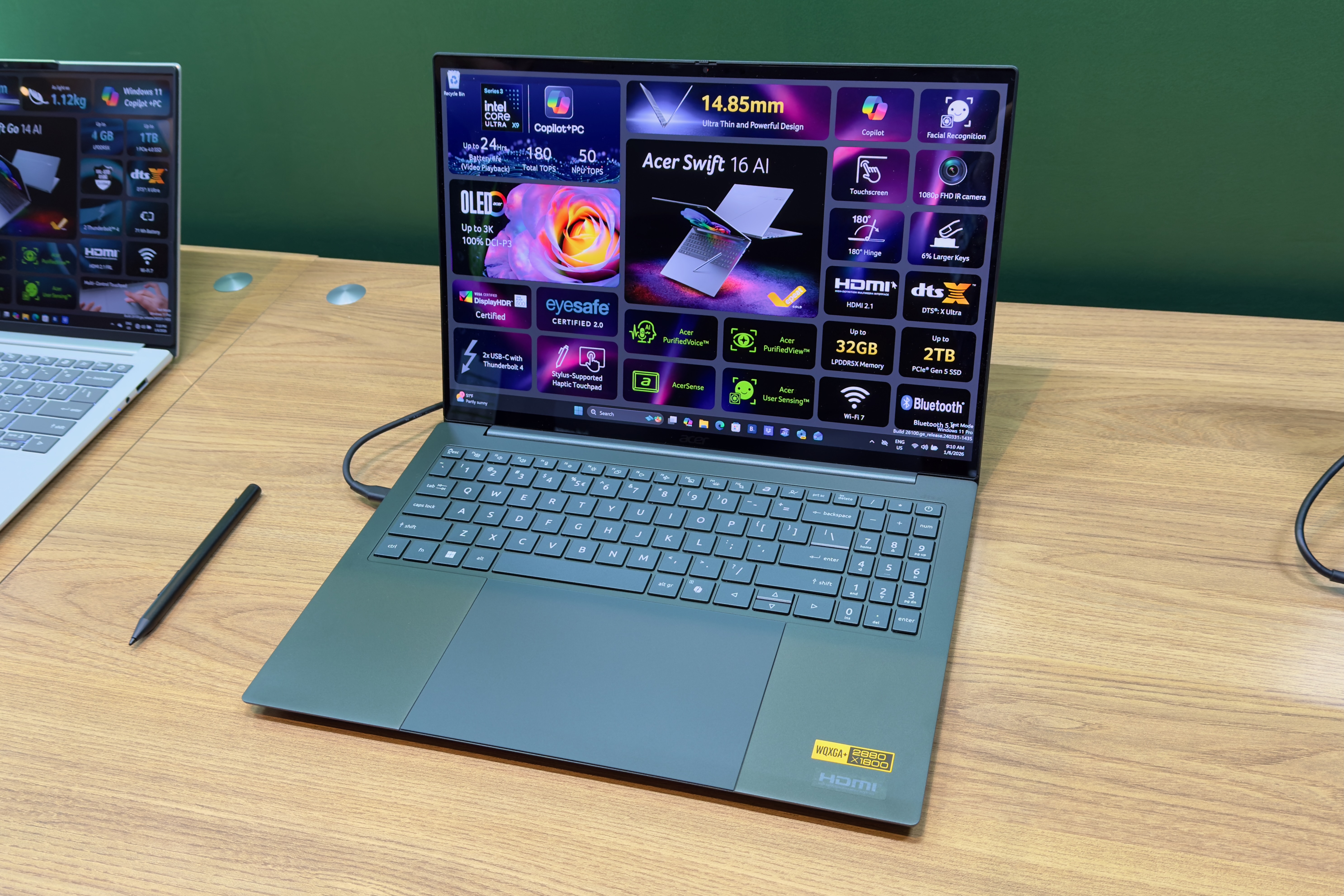 Các nhà sản xuất máy tính xách tay đã đón nhận trí tuệ nhân tạo. Rồi Microsoft lại bỏ rơi họ.